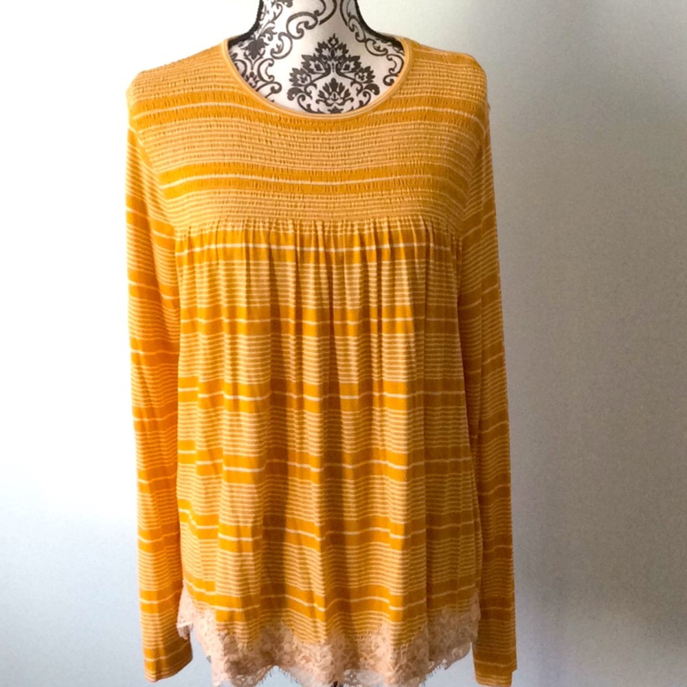 NWOT Empire Waisted Lace Trim Top